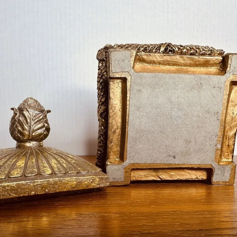 Heavy Resin Trinket or‎ Jewelry Dish with Lid, Gold Colored Resin 5